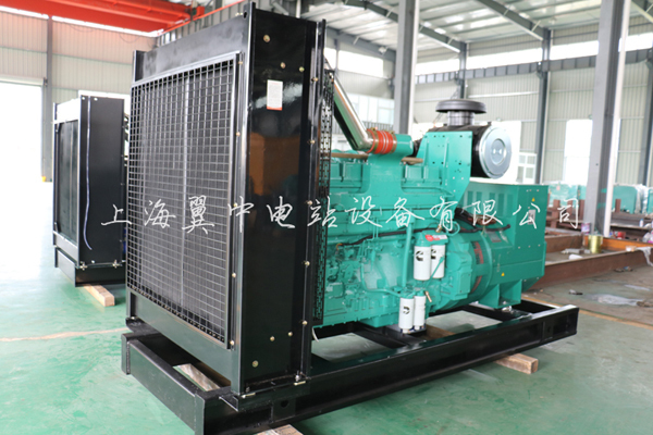 500kw重慶康明斯柴油發(fā)電機組圖片 500kw重慶康明斯柴油發(fā)電機組圖片